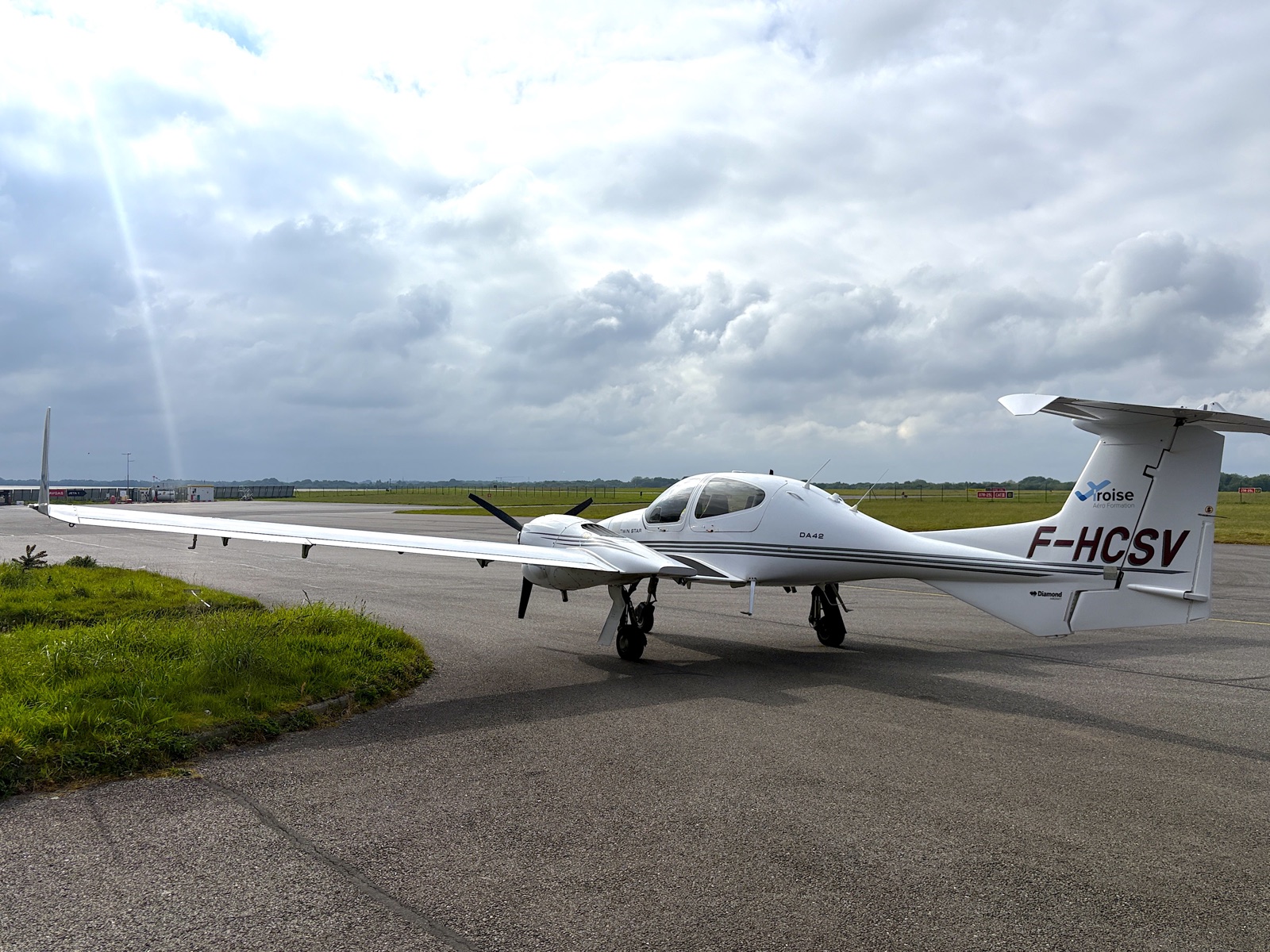 Diamond DA42